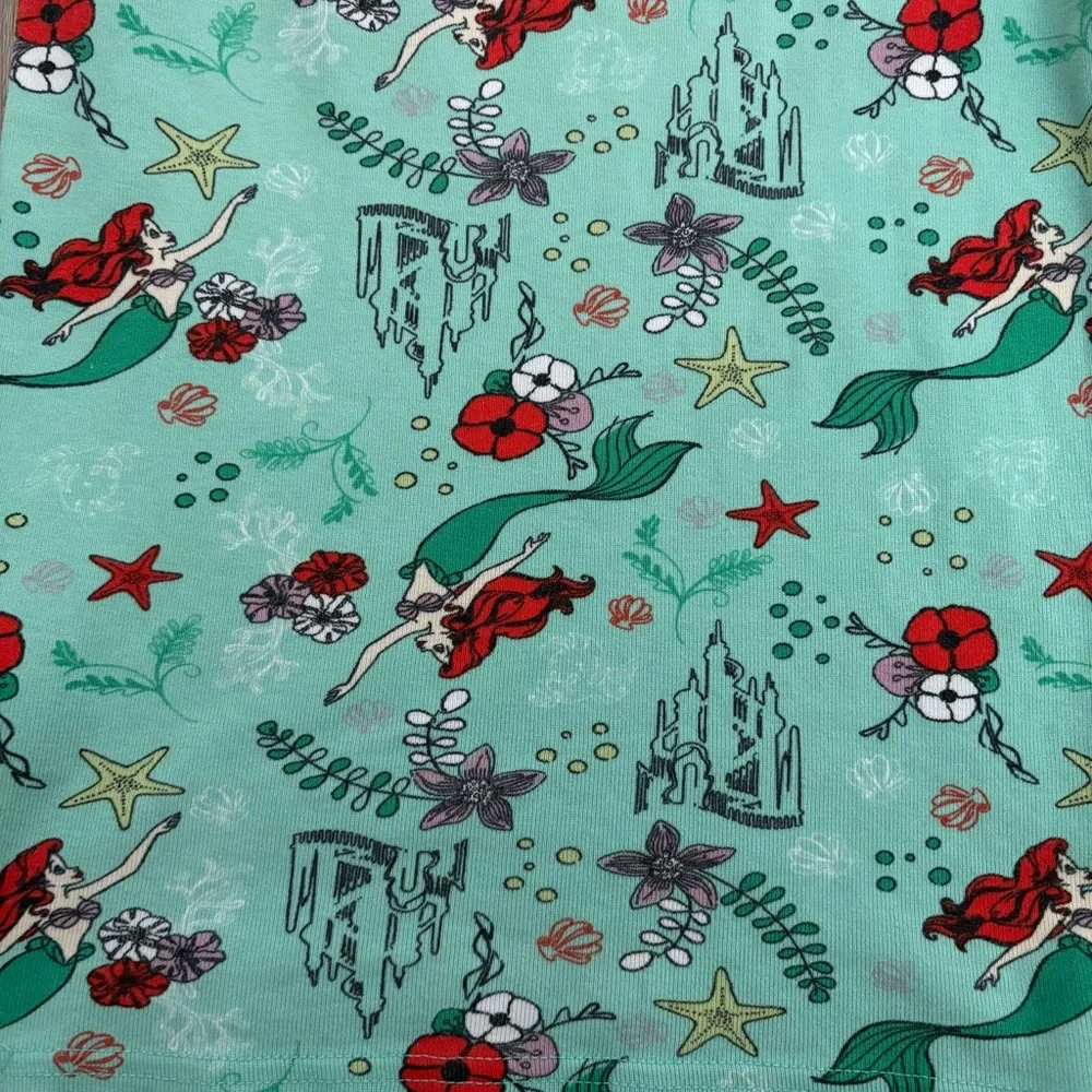 Hanna Andersson x Disney Collab Little Mermaid Kids PJ Shirt 8 y/o Green and Red